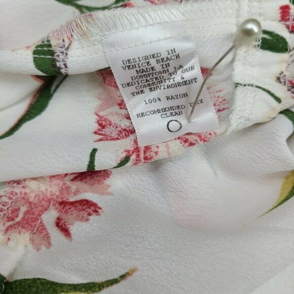 New Flynn Skye Deep V Tank Top Womens M White Pink Floral Spaghetti Strap - Picture 6 of 6